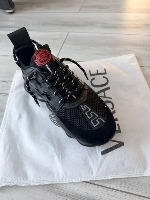 Papuci versace chain reaction