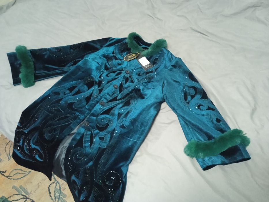 Продам Национальный Современный Чапан