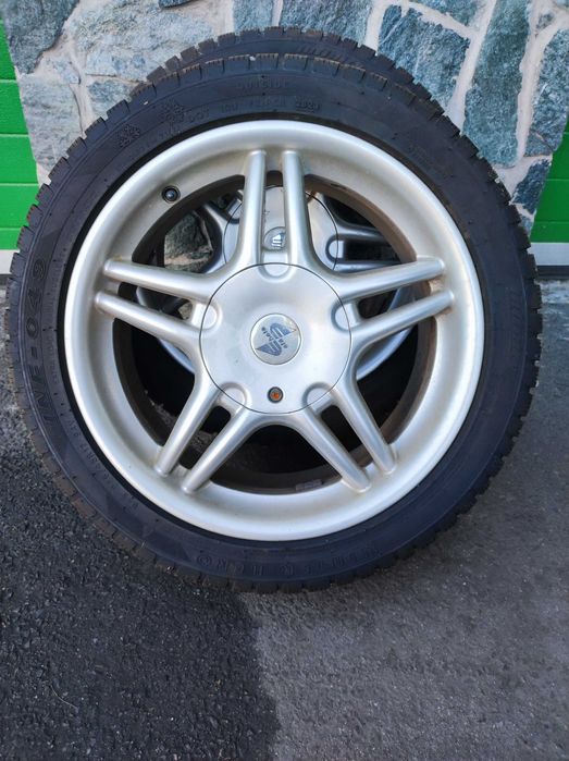 Продавам перфектни зимни гуми 225/45/17