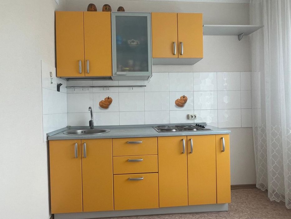 Продается кухонный гарнитур
