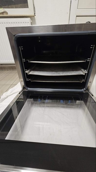 Vând cuptor electrionic