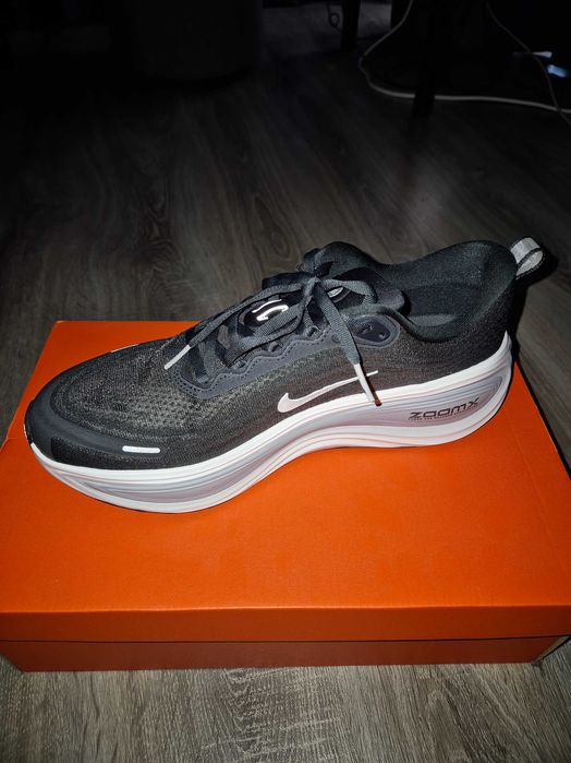 Nike Vomero Plus, mărimea 45 EU