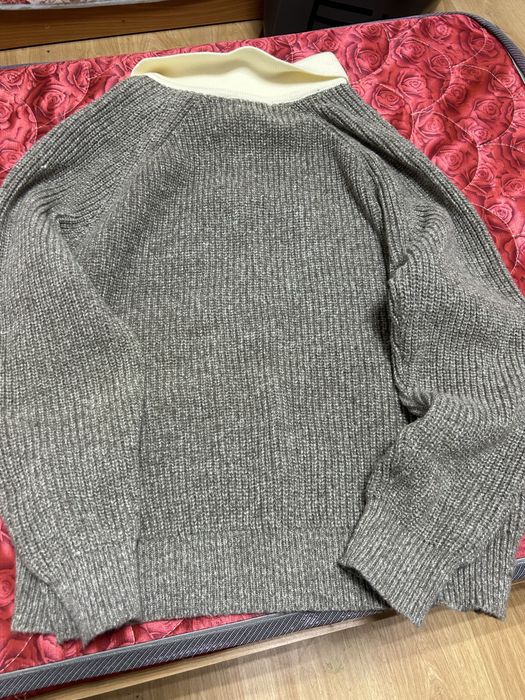 Свитер-поло серый