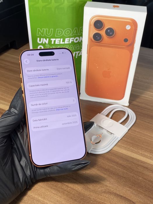 iPhone 17 Pro • 256 GB • Cosmic Orange