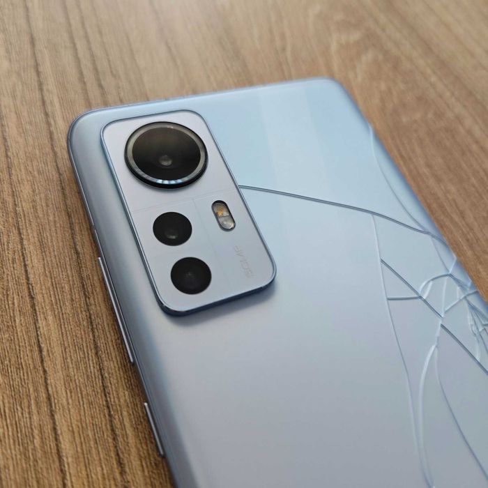 Телефон Xiaomi 12, 256 GB, RAM 8 GB, със счупени стъкла