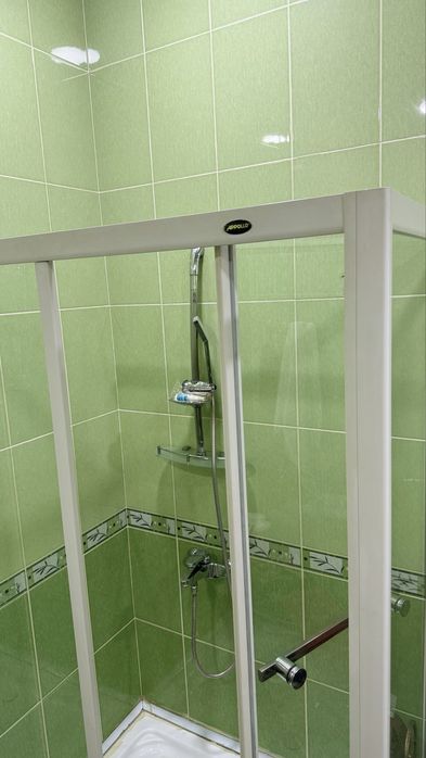 Душевая кабина для санузелов