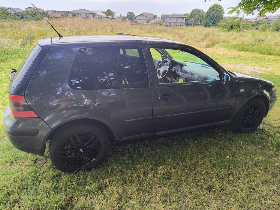 Autoturism Volkswagen Golf 4
