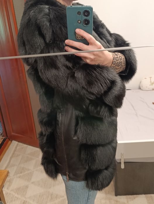 Haina din blana naturală