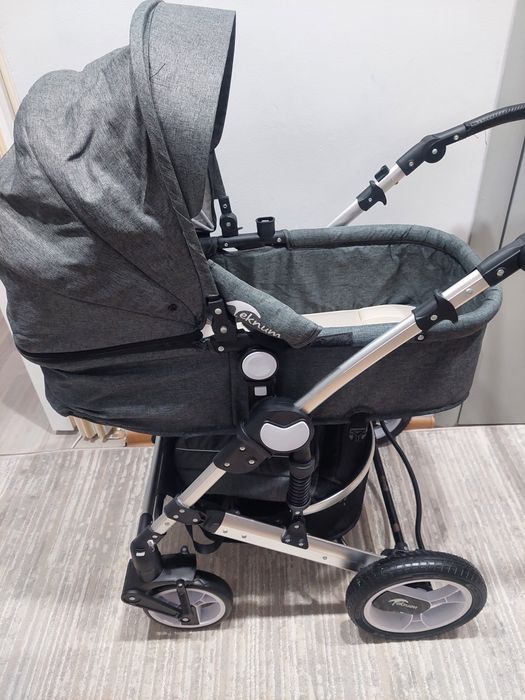 Продается детская коляска б/у