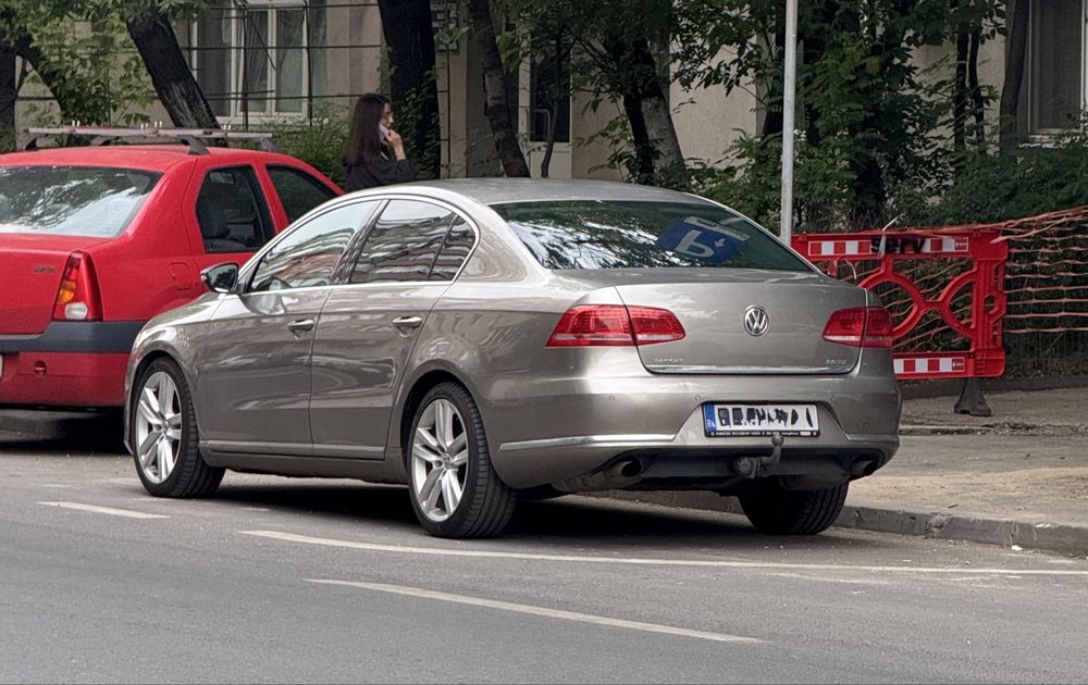 VOLKSWAGEN Passat 2012 — imagine 3