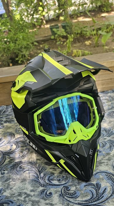Каска  full face