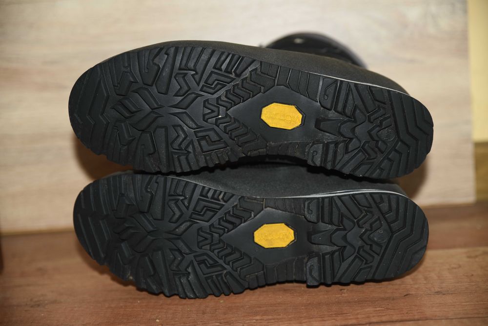 Alpha Gore Tex Vibram оригинални туристически обувки, размер 43