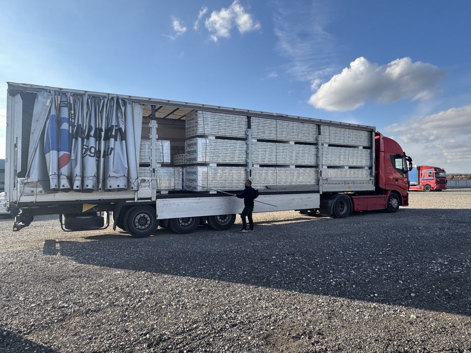 Panouri sanwich 4 cm perete si acoperis