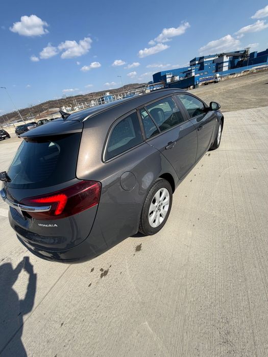 Opel insignia sports tourer