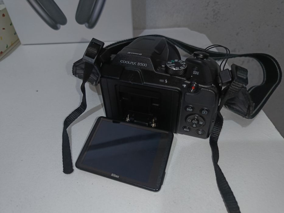 Фотоаппарат Nikon CoolPix B500