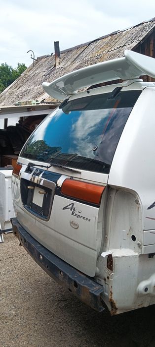 Ниссан прерия джой