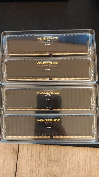 РАМ DDR4 32GB Corsair Vengeance 4x8gb