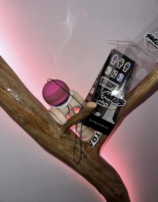 Kendama sweets broken bones- roz antiskid