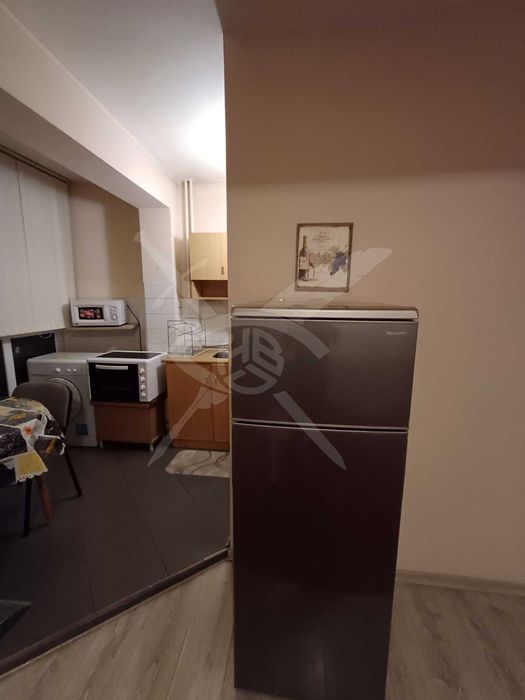 Дава се под наем Едностаен апартамент в Пловдив, Център - 40 кв.м за 225 € - Снимка #4