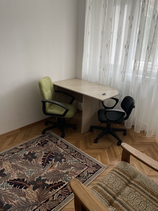 Inchiriez apartament
