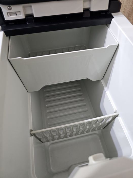 Frigider auto Dometic 12/24v 36litri cu compresor si freon r134a