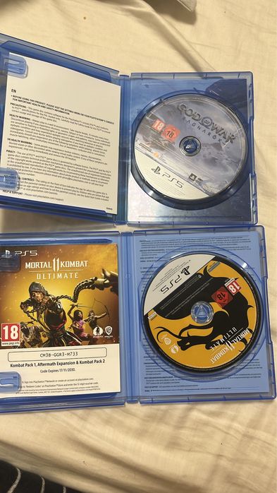God of war si mortal kombat 11 ultimate ps5