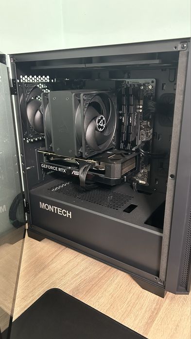 PC gaming de vanzare, aproape nou in garantie  !! Doar predare personala !!