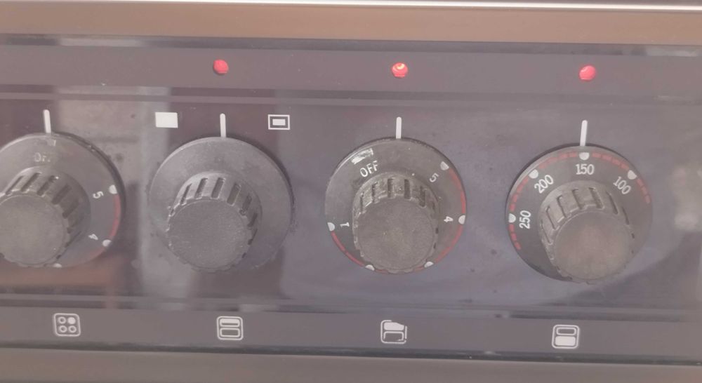 Английска печка с 2 фурни и керамичен плот - Свободно стояща печка