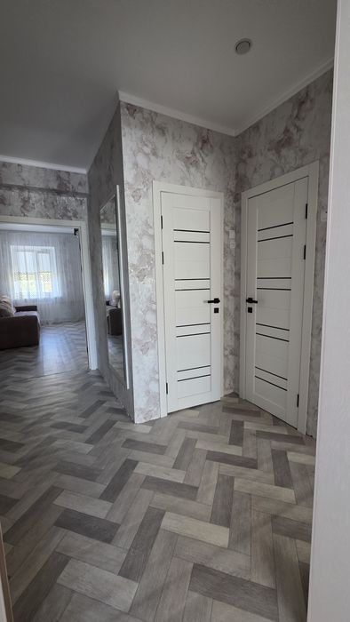 Продам квартиру в центре.