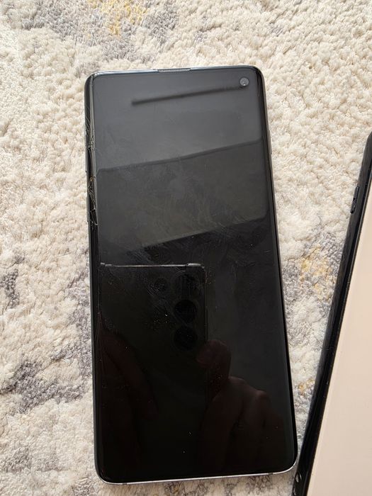 Самсунг с10 128гб