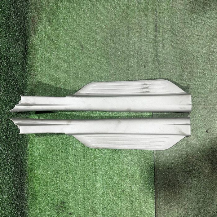 Внутренний парог Toyota camry 40