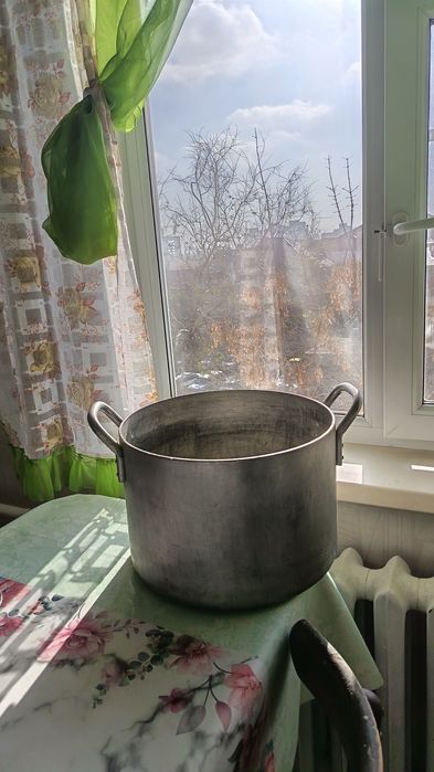 Продам алюминиевую кастрюлю, 20 л