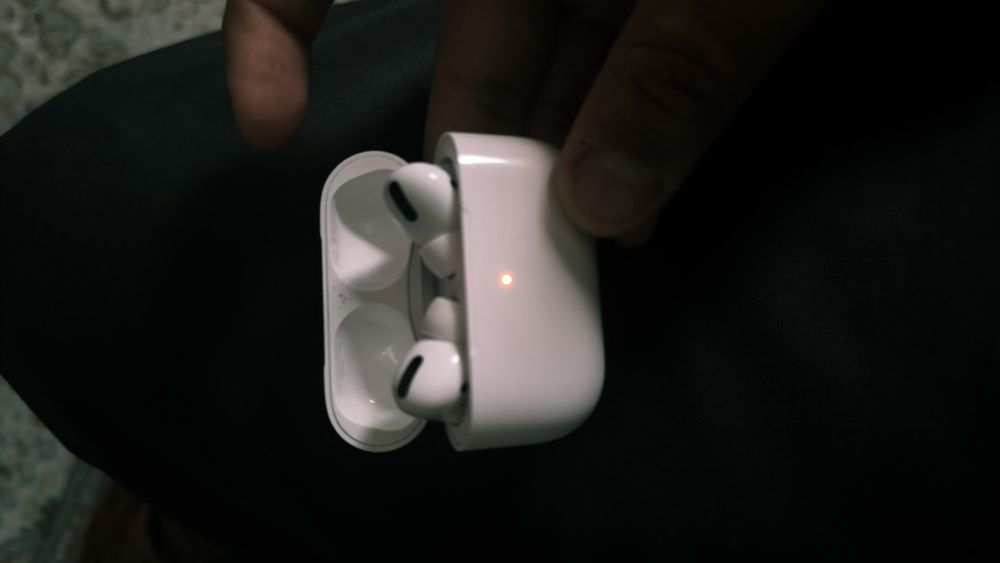 Наушники Airpods