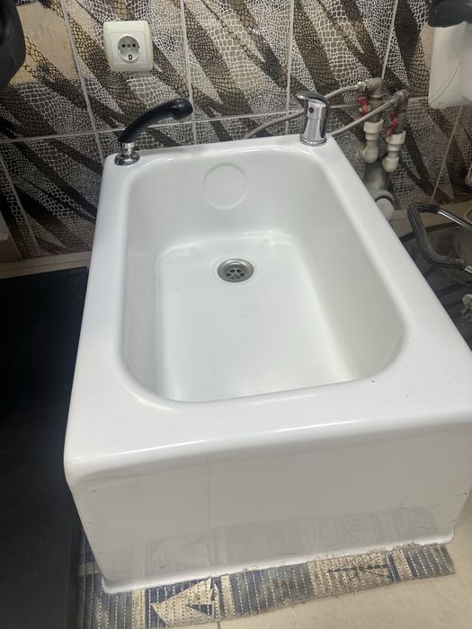 Оборудование для салона красоты б/у