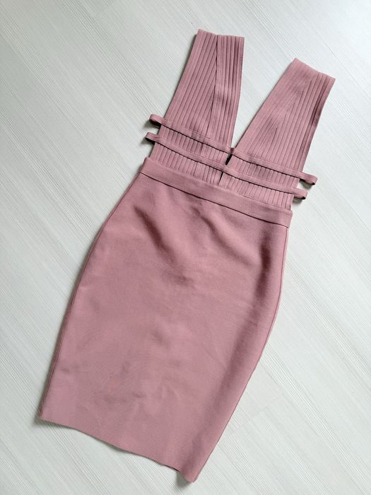 Бандажна рокля в цвят пепел от рози