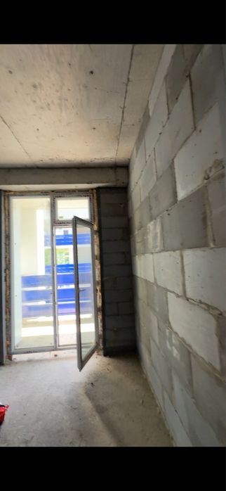 Хон саройда квартира 1 хона сотаман