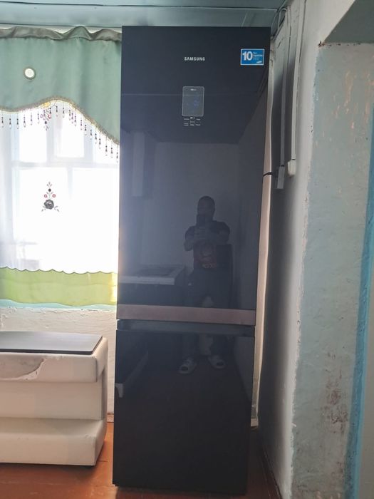 Продам холодильник