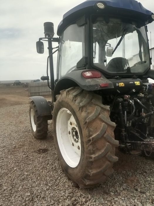 Трактор Ловол 904