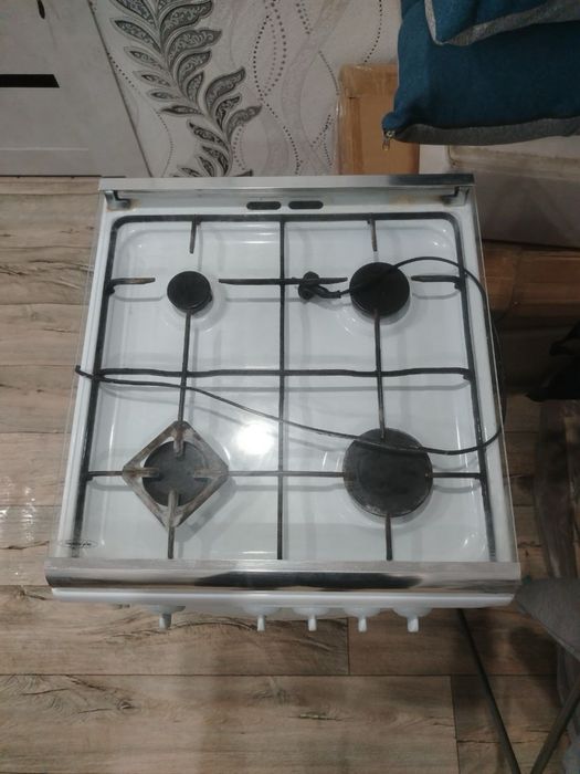 продам газплитуу