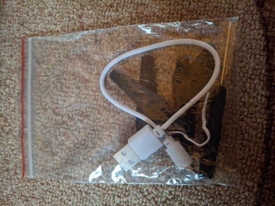 Продавам дрон с камера