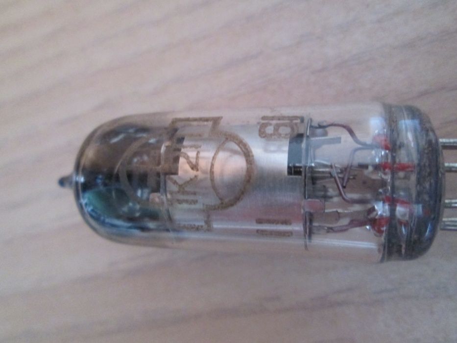 радио и телевизионни лампи