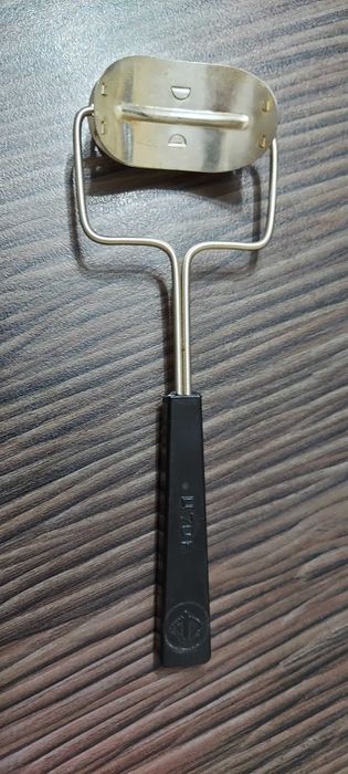 Ручная машинка для теста под кругляшки