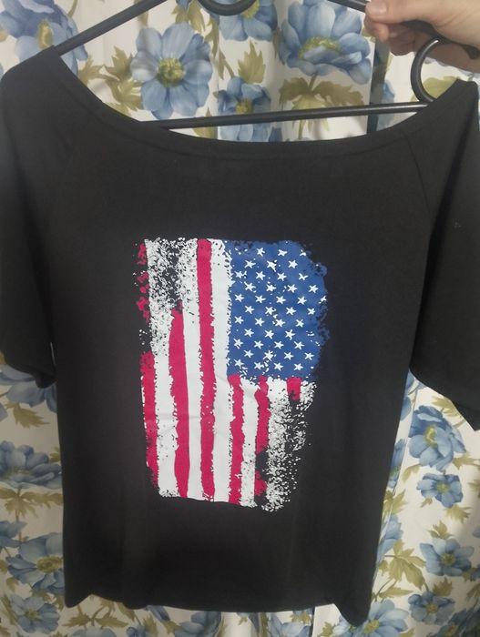 Продаю платье и фудболку