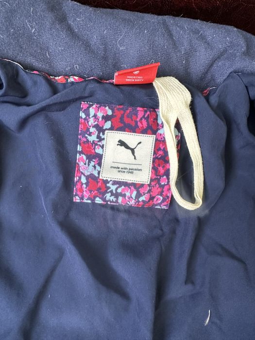 Продавам дамско яке Puma