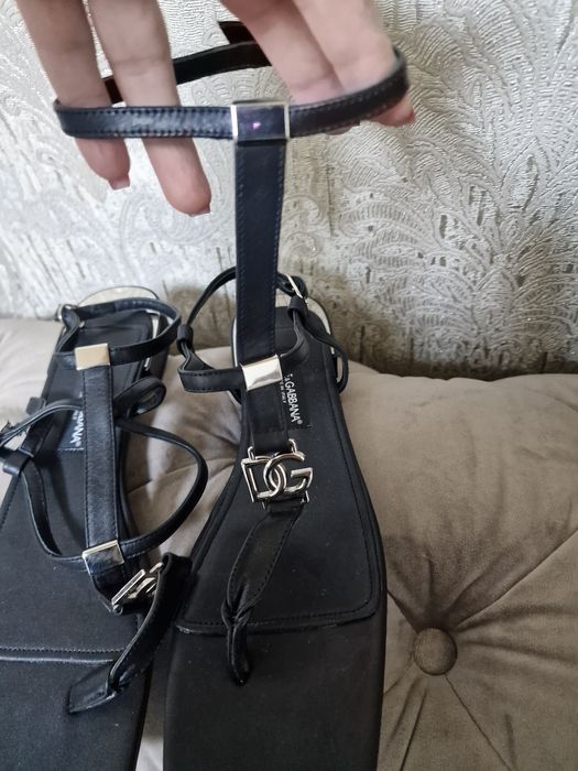 Sandale superbe Dolce Gabbana 40