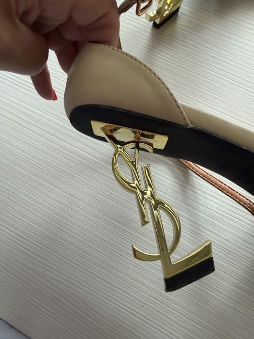 Sandale cu toc YSL