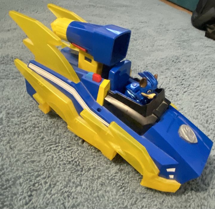 Patrula Catelusilor, Chase cu masina care se transforma