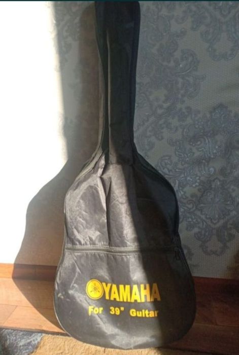 Продам гитару в отличном состоянии