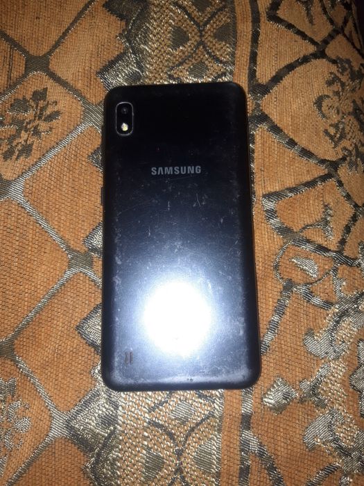 Продам телефон А 10