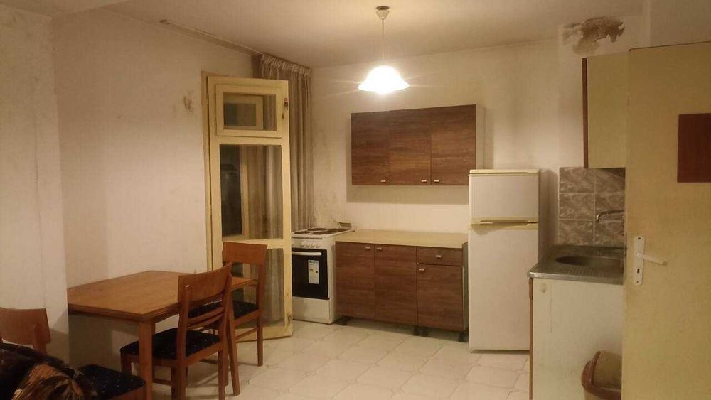 Продава се Тристаен апартамент в Пловдив, Кършияка - 104 кв.м за 834 €/кв.м - Снимка #1
